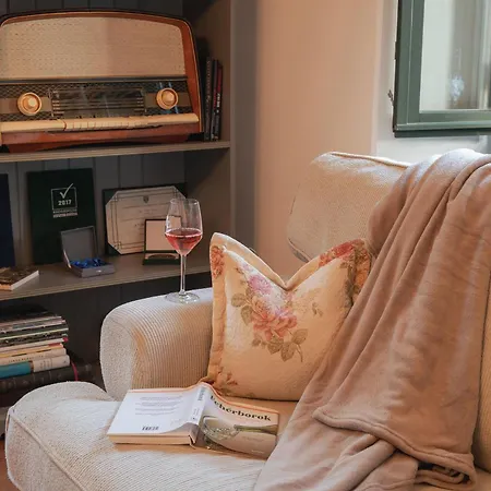 Rustica Vendeghaz Apartament
